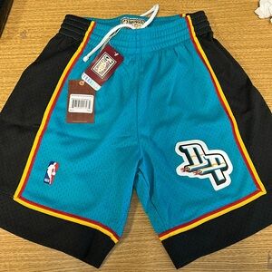 Mitchell & Ness pistons swing shorts